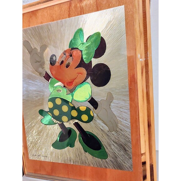 Vintage Walt Disney Mickey and Minnie Mouse plaques Gold On Wood Fast Shipping - Picture 10 of 16